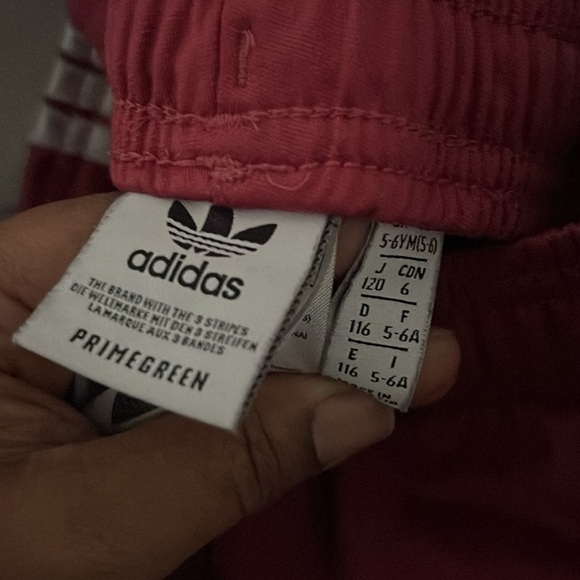 Adidas girls set size 5/6 - Picture 5 of 5